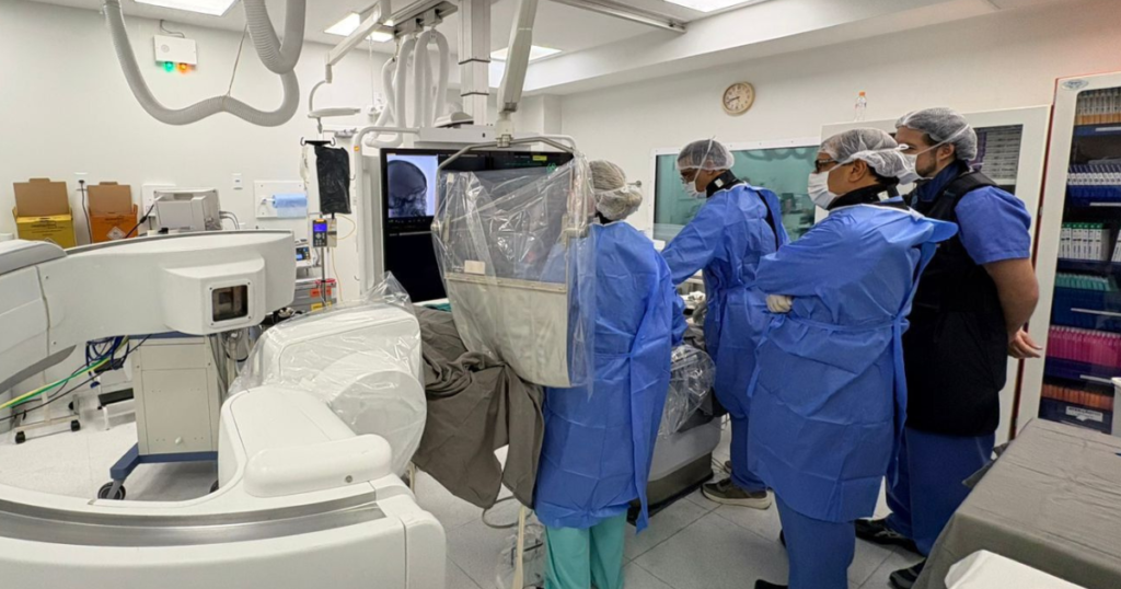 Hospital Azambuja realiza neurocirurgia inédita em Brusque