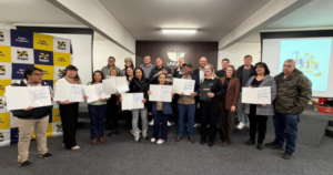 Regularização fundiária beneficia 10 famílias na Praia Brava
