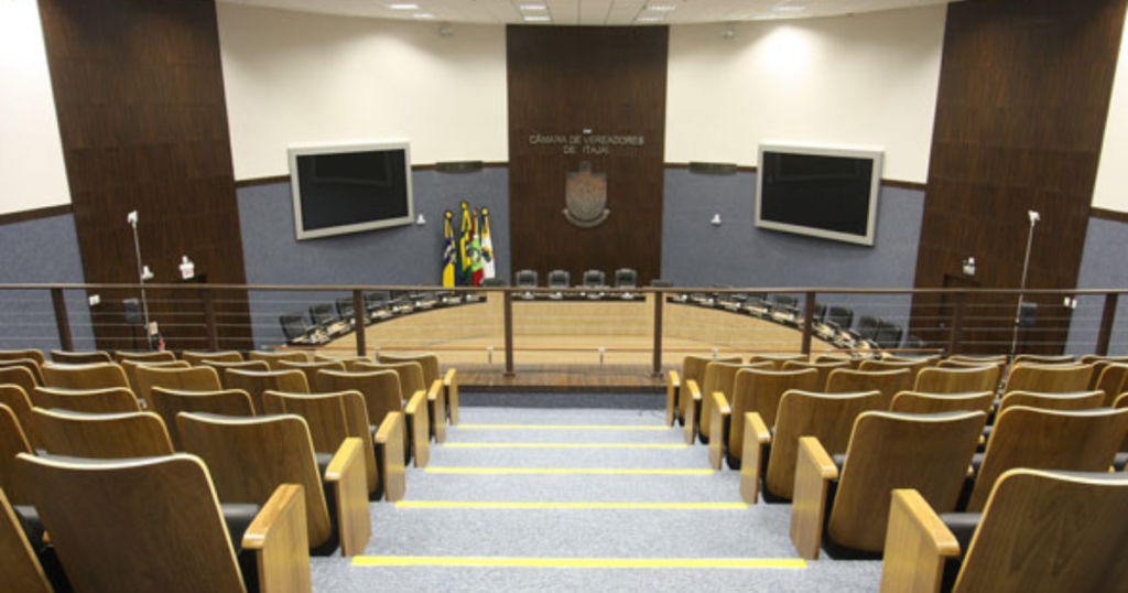 Câmara debate saúde, segurança, violência contra a mulher e integração