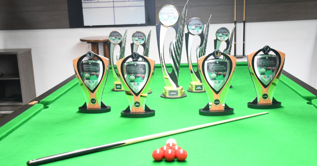 Dhiones Arent conquista o Campeonato Catarinense de Snooker Six Red em Itajaí