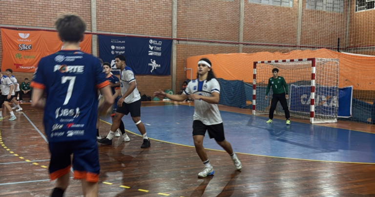 Itajaí perde para o E.C Pinheiros-SP na semifinal e disputa terceiro lugar no Brasileiro Juvenil de Handebol