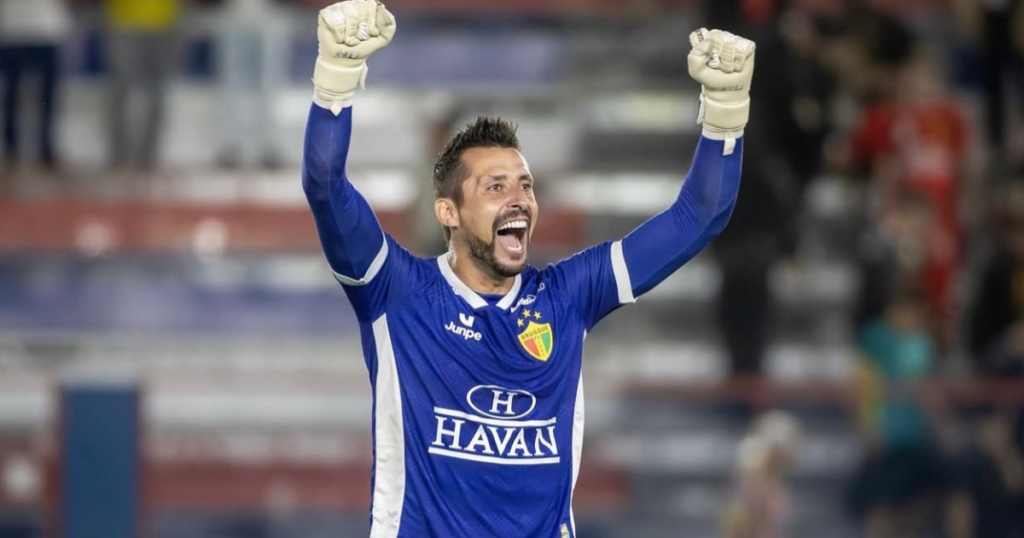 Goleiro do Brusque alcança feito histórico na Série C do Brasileiro