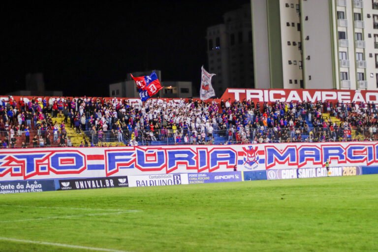 Organizada do Marcílio Dias critica diretoria em nota oficial e promete cobrança no clube